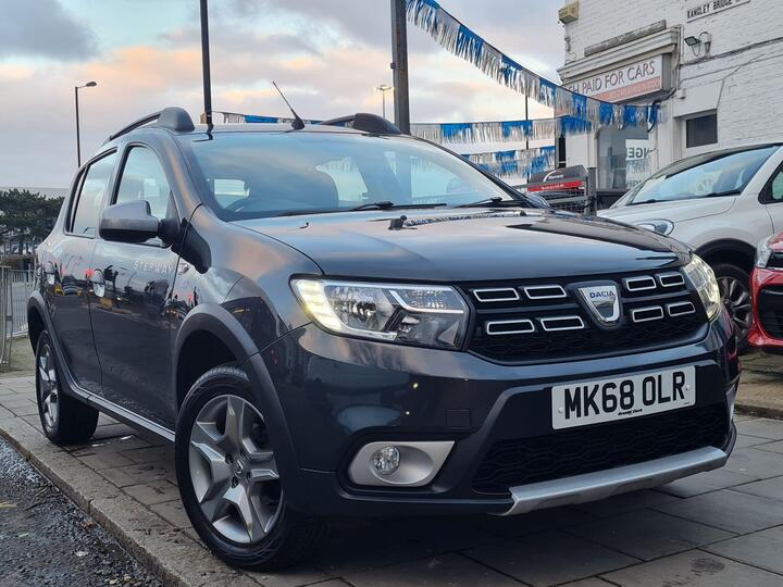 Dacia Sandero Stepway 0.9 TCe Comfort Euro 6 (s/s) 5dr Dacia Sandero Stepway 0.9 TCe Comfort Euro 6 (s/s) 5dr