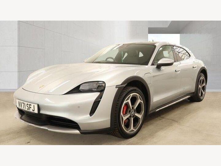 Porsche TAYCAN Performance Plus 93.4kWh 4S Cross Turismo Auto 4WD 5dr (11kW Charger)