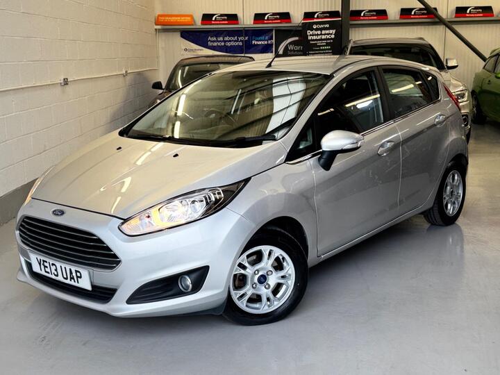 Ford Fiesta 1.6 TDCi ECOnetic Zetec Euro 5 (s/s) 5dr