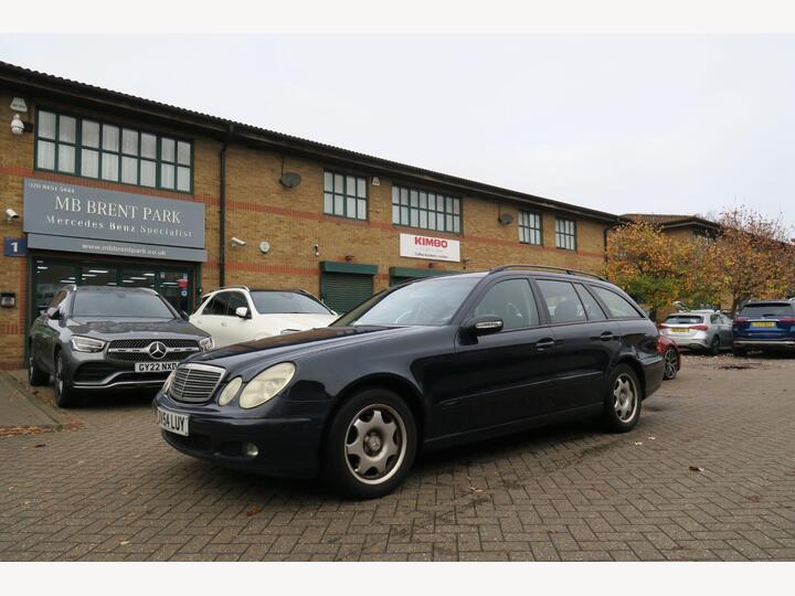 Mercedes-Benz E Class 2.1 E220 CDI Classic 5dr Mercedes-Benz E Class 2.1 E220 CDI Classic 5dr