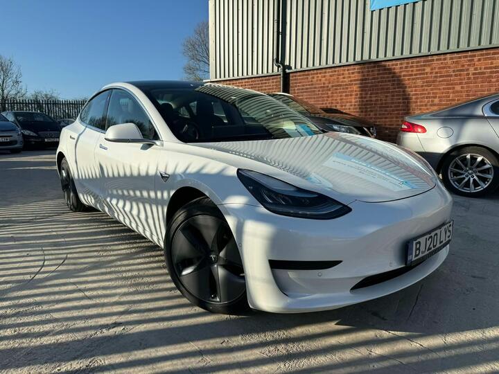 Tesla Model 3 Standard Range Plus Auto RWD 4dr