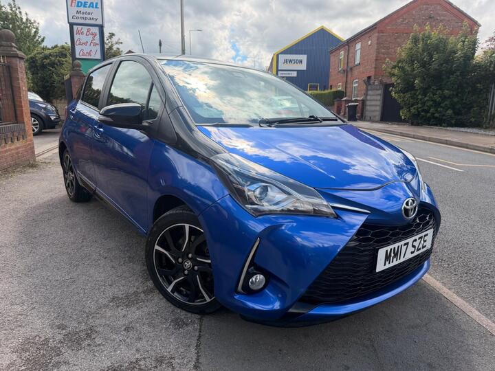 Toyota Yaris 1.5 VVT-i Blue Bi-Tone Euro 6 5dr
