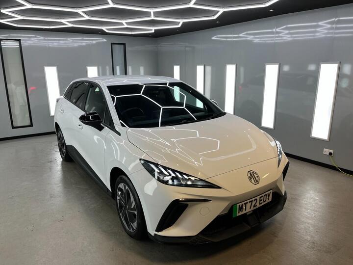 MG MG 4 51kWh SE Auto 5dr