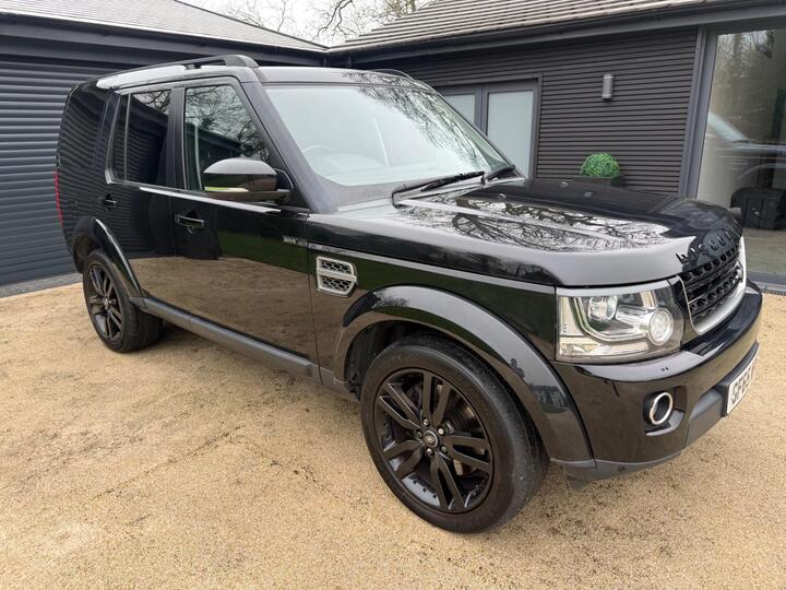 Land Rover Discovery 4 3.0 SD V6 HSE Luxury Auto 4WD Euro 6 (s/s) 5dr Land Rover Discovery 4 3.0 SD V6 HSE Luxury Auto 4WD Euro 6 (s/s) 5dr
