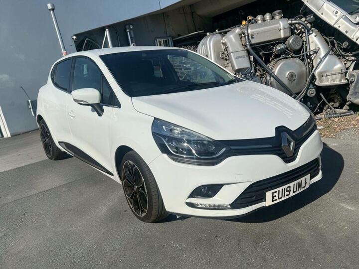 Renault Clio 0.9 TCe Iconic Euro 6 (s/s) 5dr