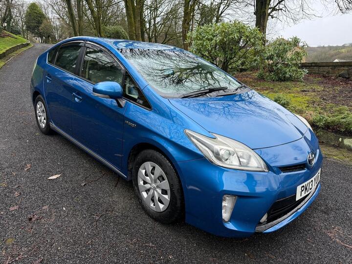 Toyota Prius 1.8 VVT-h T Spirit Hatchback 5dr Petrol Hybrid CVT Euro 6 (s/s) (136 Ps)