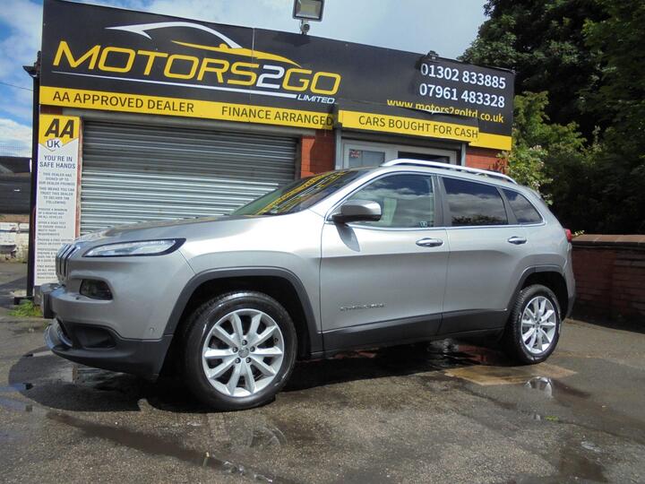 Jeep Cherokee 2.2 MultiJetII Limited Auto 4WD Euro 6 (s/s) 5dr Jeep Cherokee 2.2 MultiJetII Limited Auto 4WD Euro 6 (s/s) 5dr