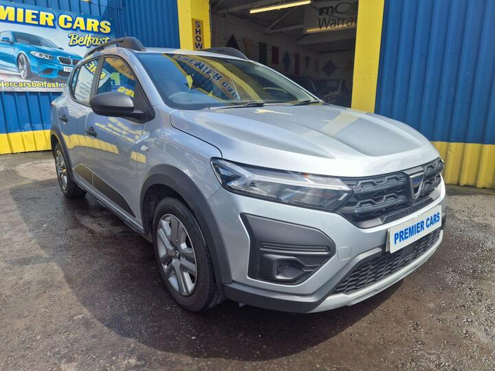Dacia Sandero Stepway 1.0 TCe Essential Euro 6 (s/s) 5dr