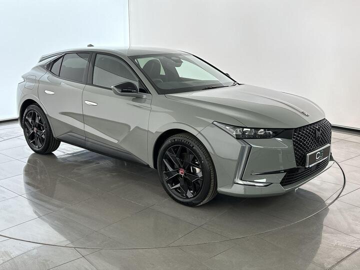 DS AUTOMOBILES DS 4 1.6 E-TENSE 12.4kWh Performance Line EAT8 Euro 6 (s/s) 5dr DS AUTOMOBILES DS 4 1.6 E-TENSE 12.4kWh Performance Line EAT8 Euro 6 (s/s) 5dr