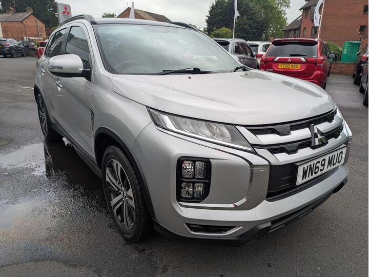 Mitsubishi ASX 2.0 MIVEC Exceed CVT 4WD Euro 6 (s/s) 5dr Mitsubishi ASX 2.0 MIVEC Exceed CVT 4WD Euro 6 (s/s) 5dr