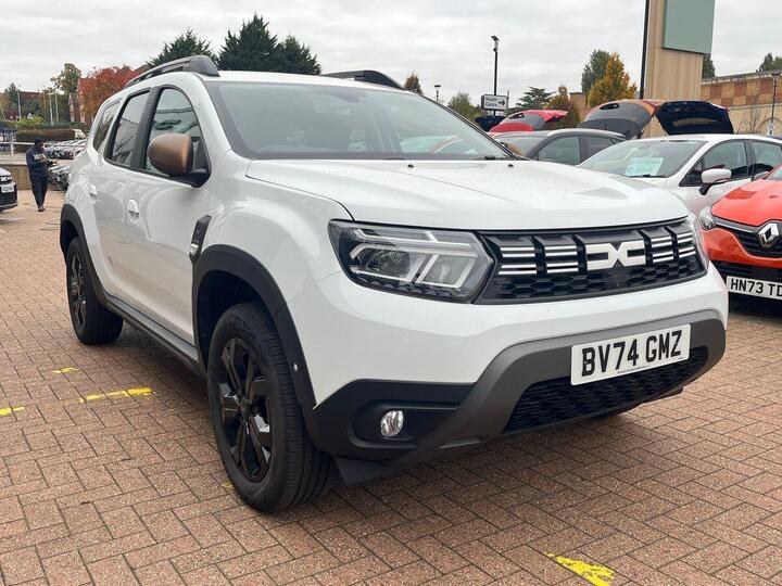 Dacia Duster 1.3 TCe EXTREME Euro 6 (s/s) 5dr Dacia Duster 1.3 TCe EXTREME Euro 6 (s/s) 5dr