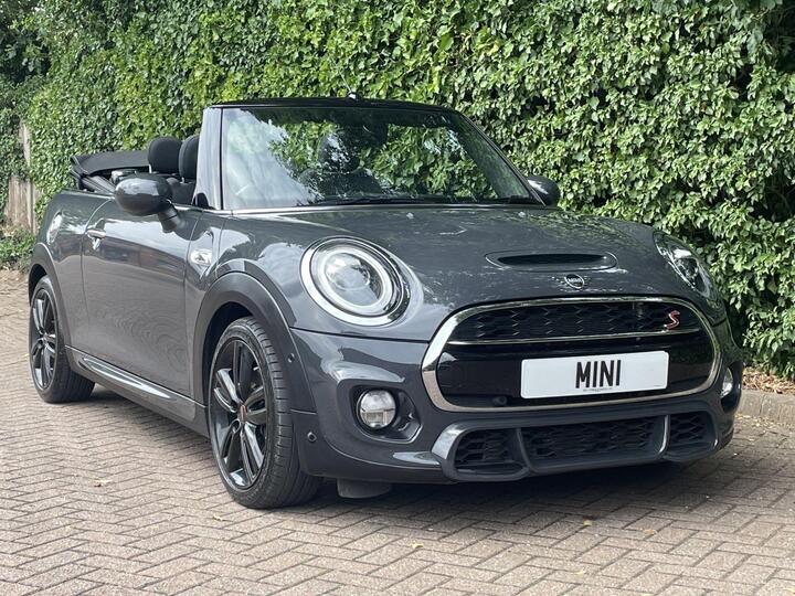 MINI Convertible 2.0 Cooper S Sport Steptronic Euro 6 (s/s) 2dr MINI Convertible 2.0 Cooper S Sport Steptronic Euro 6 (s/s) 2dr