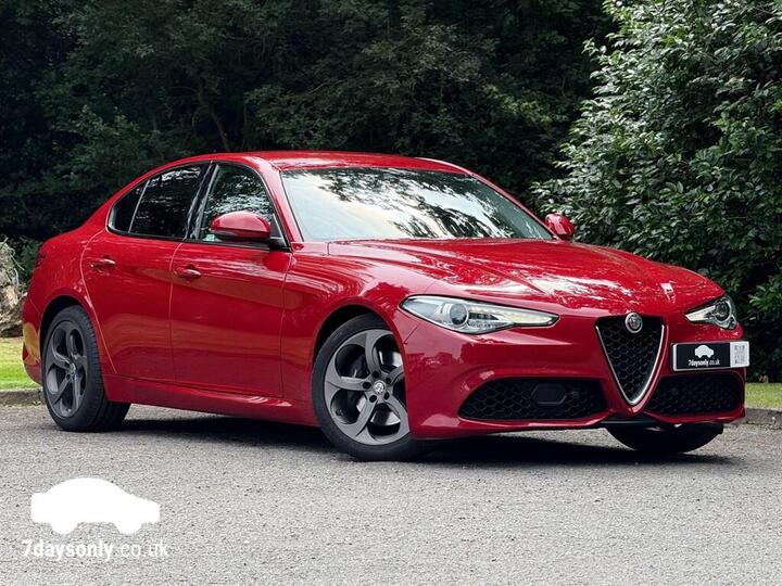 Alfa Romeo Giulia 2.0T Veloce Auto Euro 6 (s/s) 4dr Alfa Romeo Giulia 2.0T Veloce Auto Euro 6 (s/s) 4dr