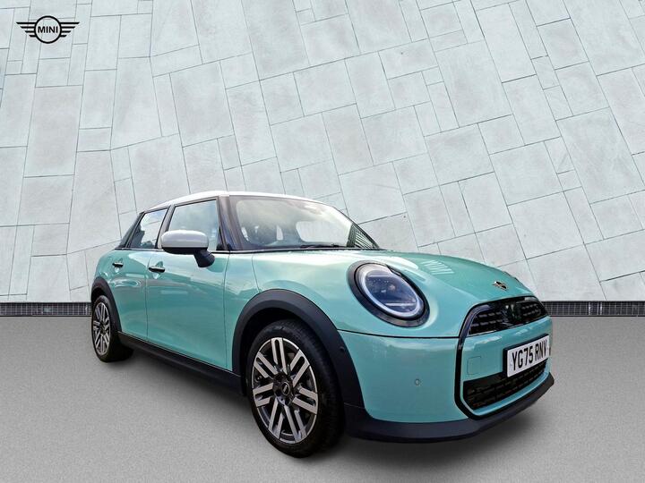MINI Cooper 1.5C Classic Steptronic Euro 6 (s/s) 5dr