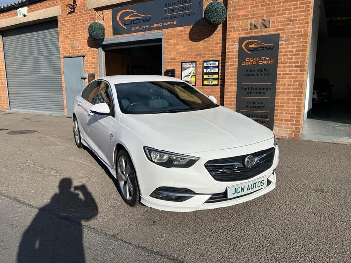 Vauxhall INSIGNIA 2.0 Turbo D BlueInjection SRi VX Line Nav Grand Sport Euro 6 (s/s) 5dr Vauxhall INSIGNIA 2.0 Turbo D BlueInjection SRi VX Line Nav Grand Sport Euro 6 (s/s) 5dr