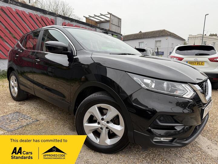 Nissan Qashqai 1.3 DIG-T Acenta Premium Euro 6 (s/s) 5dr
