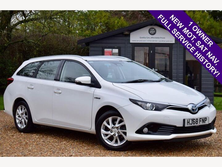 Toyota AURIS 1.8 VVT-h Icon Tech Touring Sports CVT Euro 6 (s/s) 5dr