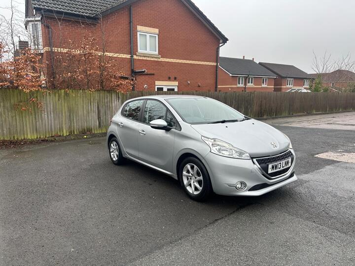 Peugeot 208 1.2 VTi Active Euro 5 5dr