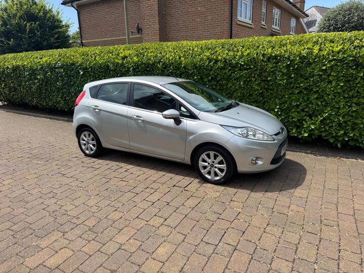 Ford Fiesta 1.25 Zetec 5dr