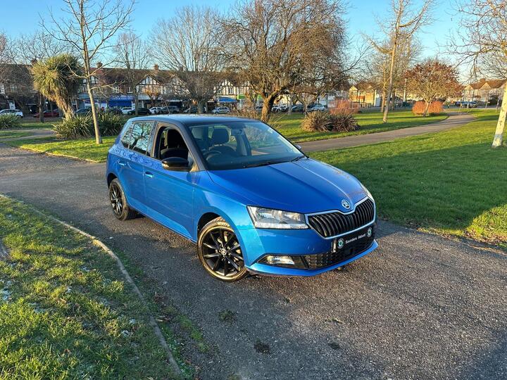Skoda Fabia 1.0 TSI Colour Edition Euro 6 (s/s) 5dr Skoda Fabia 1.0 TSI Colour Edition Euro 6 (s/s) 5dr