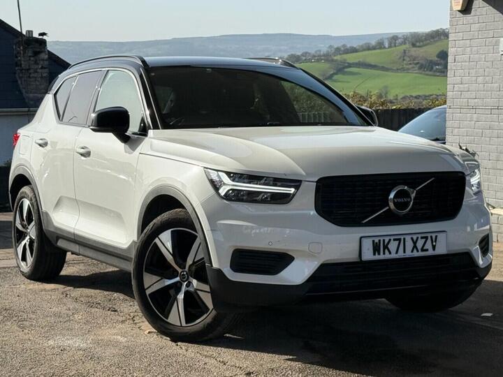 Volvo XC40 1.5h T5 Twin Engine Recharge 10.7kWh R-Design Auto Euro 6 (s/s) 5dr