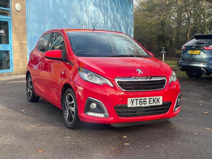 Peugeot 108 1.2 PureTech Allure Euro 6 5dr Peugeot 108 1.2 PureTech Allure Euro 6 5dr