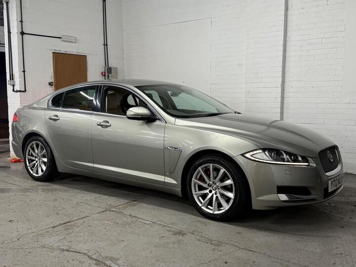 Jaguar XF 2.2d Premium Luxury Auto Euro 5 (s/s) 4dr