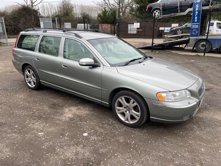 Volvo V70 2.4 D5 SE Lux Geartronic 5dr