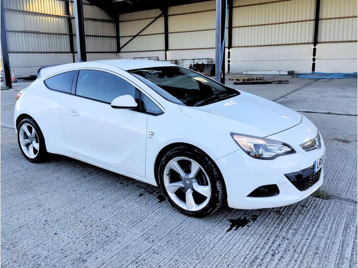 Vauxhall Astra GTC 1.4i Turbo SRi Euro 6 (s/s) 3dr Vauxhall Astra GTC 1.4i Turbo SRi Euro 6 (s/s) 3dr