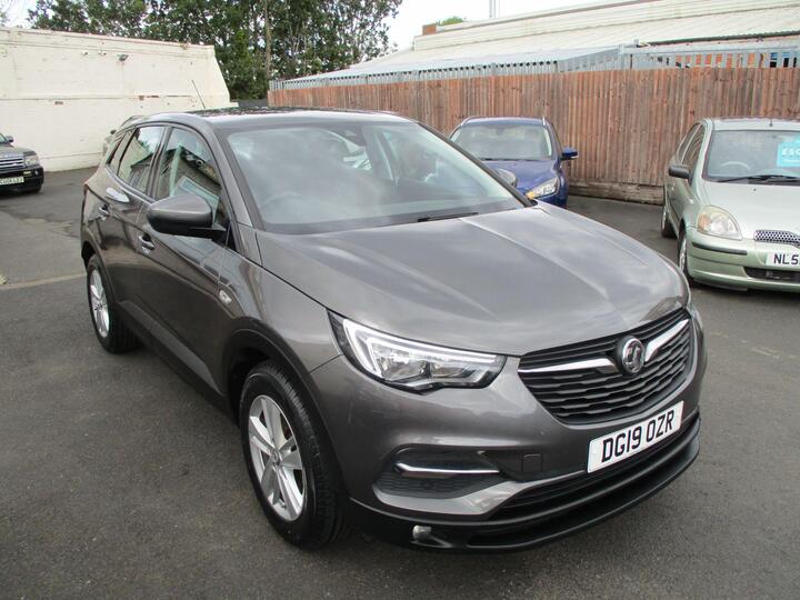 Vauxhall Grandland X 1.6 Turbo D BlueInjection SE Euro 6 (s/s) 5dr