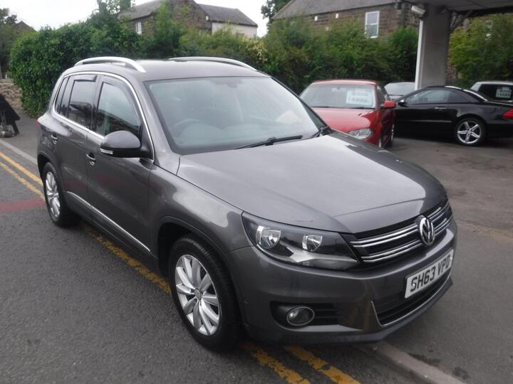 Volkswagen Tiguan 2.0 TDI BlueMotion Tech Match 4WD Euro 5 (s/s) 5dr