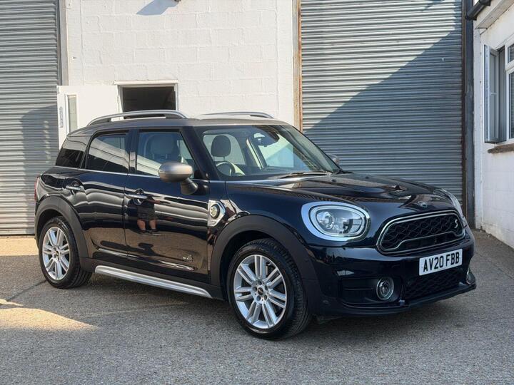 MINI COUNTRYMAN 1.5 10kWh Cooper SE Exclusive Auto ALL4 Euro 6 (s/s) 5dr