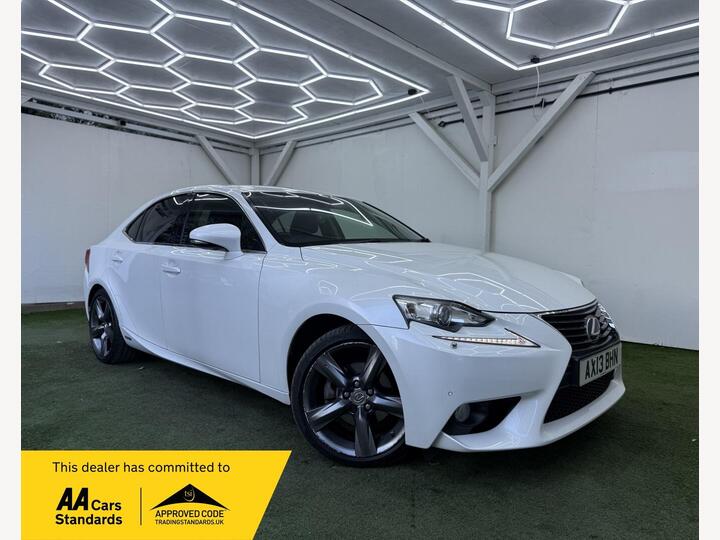 Lexus IS 2.5 300h Premier E-CVT Euro 5 (s/s) 4dr
