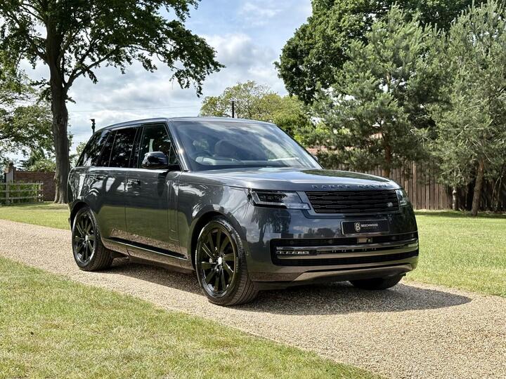Land Rover RANGE ROVER 3.0 P440e 38.2kWh SE Auto 4WD Euro 6 (s/s) 5dr Land Rover RANGE ROVER 3.0 P440e 38.2kWh SE Auto 4WD Euro 6 (s/s) 5dr