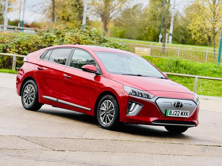 Hyundai IONIQ 38.3kWh Premium SE Auto 5dr Hyundai IONIQ 38.3kWh Premium SE Auto 5dr