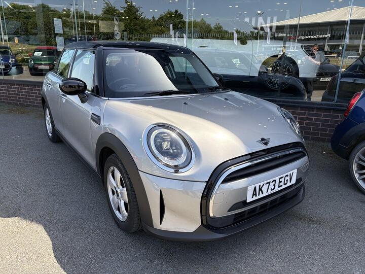 MINI Hatch 1.5 Cooper Classic Steptronic Euro 6 (s/s) 5dr