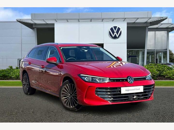 Volkswagen Passat 1.5 ETSI MHEV Elegance DSG Euro 6 (s/s) 5dr