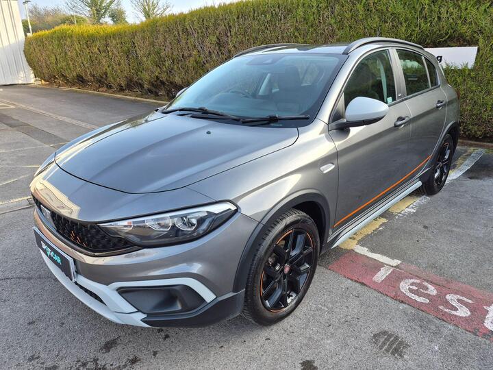 Fiat Tipo 1.5 FireFly Turbo MHEV Cross DCT Euro 6 (s/s) 5dr