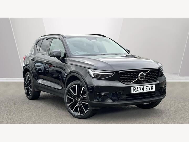 Volvo XC40 2.0 B3 MHEV Ultra Dark DCT Auto Euro 6 (s/s) 5dr