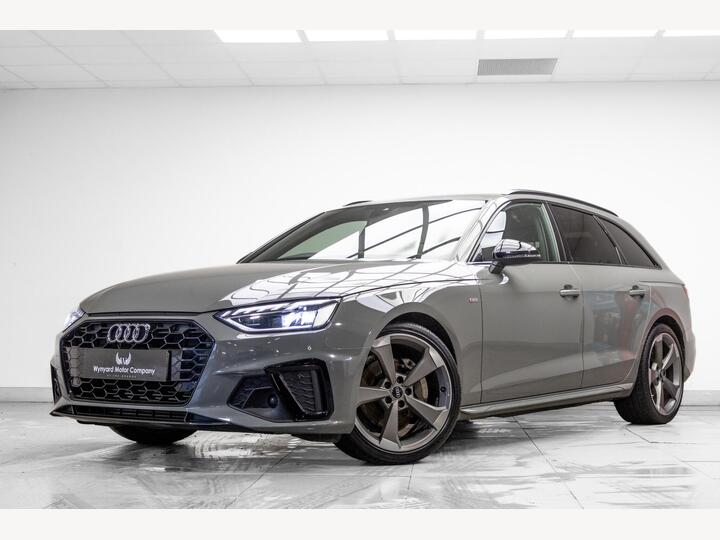 Audi A4 Avant 2.0 TFSI 40 Black Edition S Tronic Euro 6 (s/s) 5dr Audi A4 Avant 2.0 TFSI 40 Black Edition S Tronic Euro 6 (s/s) 5dr