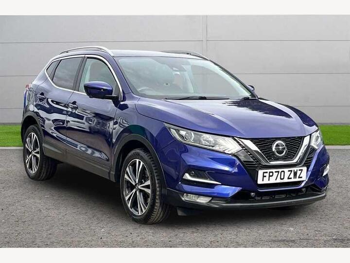 Nissan Qashqai 1.3 DIG-T N-Connecta Euro 6 (s/s) 5dr