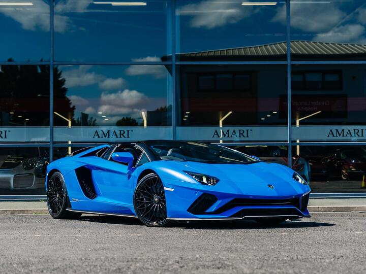 Lamborghini Aventador 6.5 V12 LP 740-4 S Roadster ISR 4WD Euro 6 2dr Lamborghini Aventador 6.5 V12 LP 740-4 S Roadster ISR 4WD Euro 6 2dr