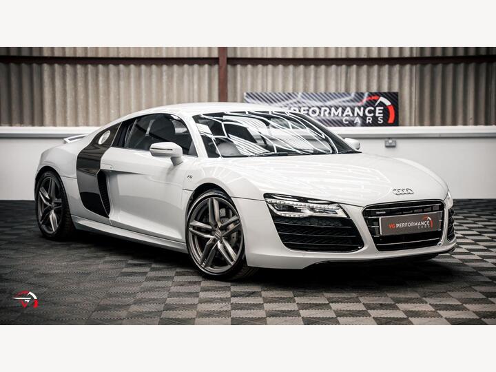 Audi R8 5.2 FSI V10 S Tronic Quattro Euro 5 2dr