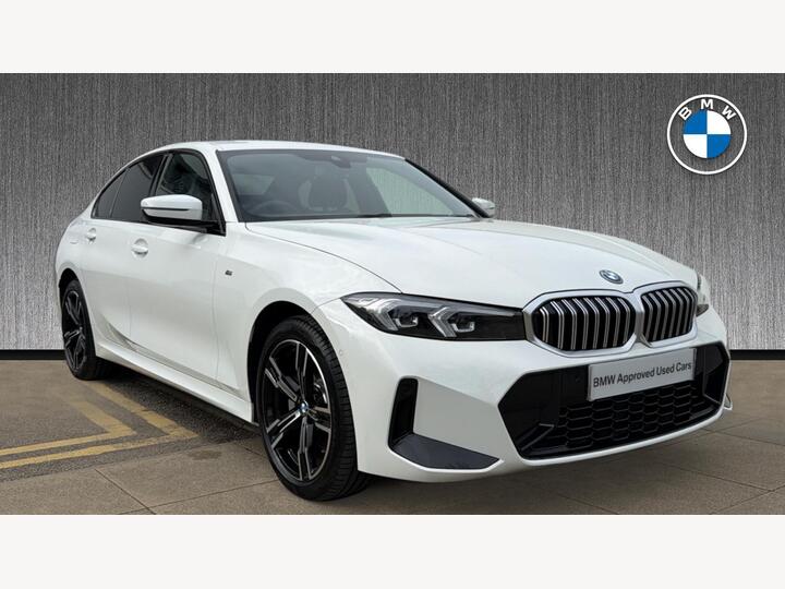 BMW 3 Series 2.0 330e 22.3kWh M Sport Auto Euro 6 (s/s) 4dr BMW 3 Series 2.0 330e 22.3kWh M Sport Auto Euro 6 (s/s) 4dr