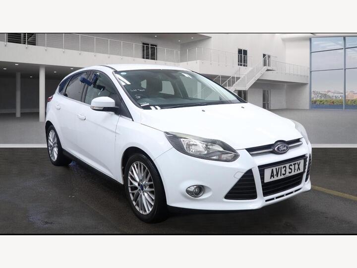 Ford Focus 1.0T EcoBoost Zetec Euro 5 (s/s) 5dr