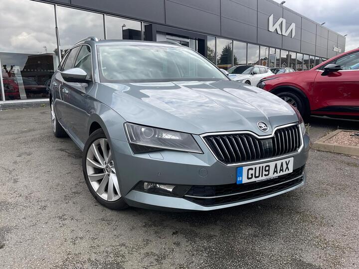 Skoda Superb 2.0 TDI SE L Executive DSG Euro 6 (s/s) 5dr Skoda Superb 2.0 TDI SE L Executive DSG Euro 6 (s/s) 5dr