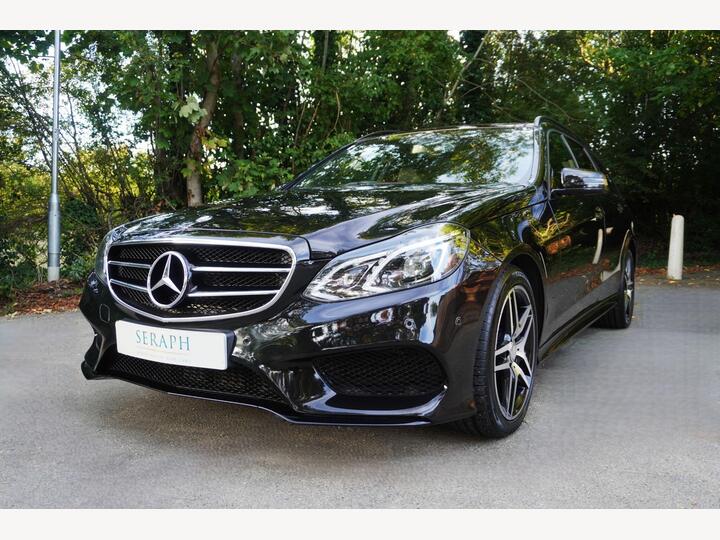 Mercedes-Benz E Class 2.1 E220 BlueTEC AMG Night Edition (Premium) G-Tronic+ Euro 6 (s/s) 5dr Mercedes-Benz E Class 2.1 E220 BlueTEC AMG Night Edition (Premium) G-Tronic+ Euro 6 (s/s) 5dr