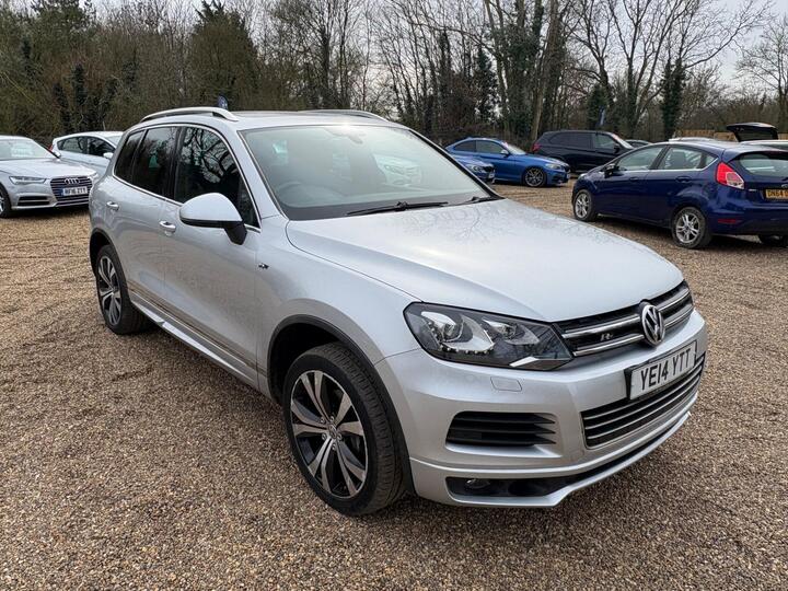 Volkswagen Touareg 3.0 TDI V6 BlueMotion Tech R-Line Tiptronic 4WD Euro 5 (s/s) 5dr