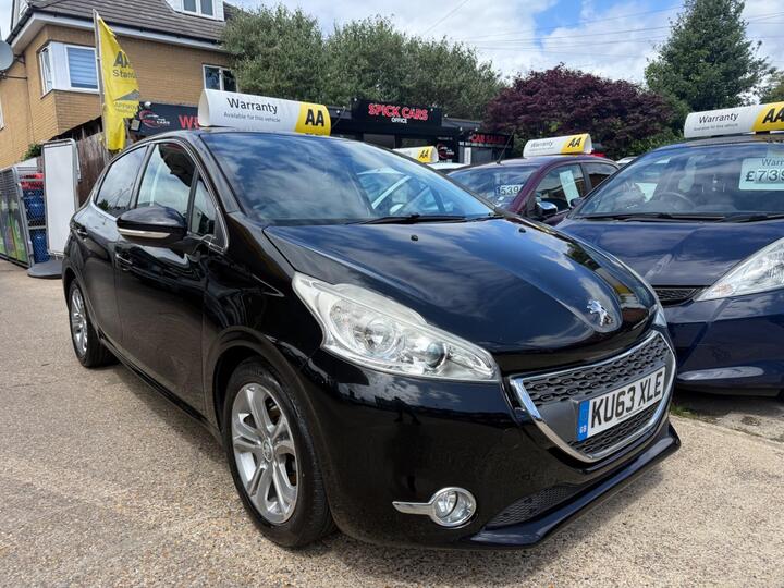 Peugeot 208 1.6 VTi Allure Euro 5 5dr