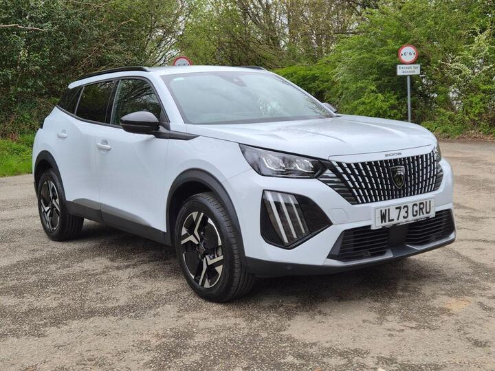 Peugeot 2008 1.2 PureTech Allure Euro 6 (s/s) 5dr Peugeot 2008 1.2 PureTech Allure Euro 6 (s/s) 5dr